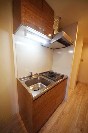 CRESCENT COURTの物件内観写真